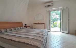 5 bedrooms