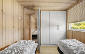 6 soverom, reiseseng for barn og wi-fi (inkludert)