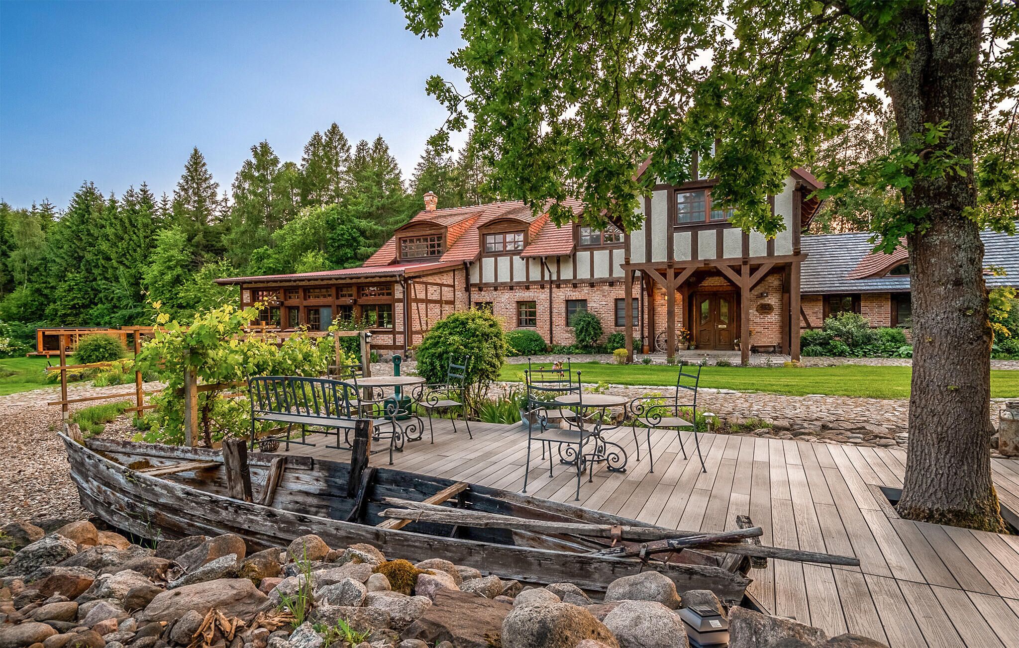 تناول الطعام بالخارج