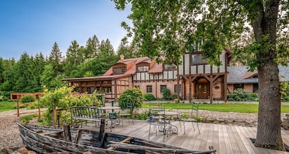 Nice home in Laczno with sauna