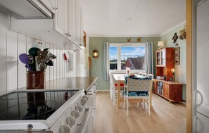 Refrigerador, horno, parrilla de estufa y lavavajillas 