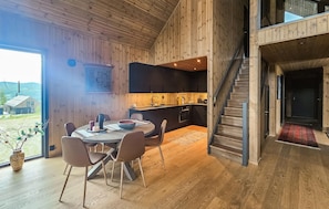 Dining - Stunning home in Nesbyen with WiFi (Nesbyen)
