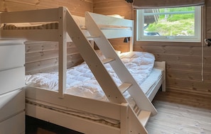 4 bedrooms