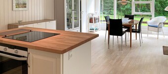 Beautiful home in Ebeltoft with WiFi