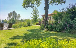 Property grounds - Cozy home in Oosterwolde with house sea view (Oosterwolde)