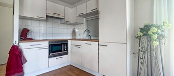 Cozy home in Oosterwolde with house sea view