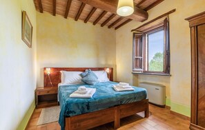 7 bedrooms, free WiFi