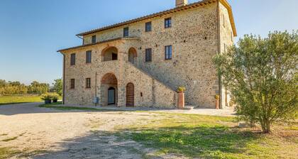 Pet friendly home in Montone with swimming pool