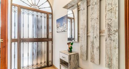 Awesome home in Olvera with WiFi