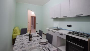 Réfrigérateur, plaque de cuisson