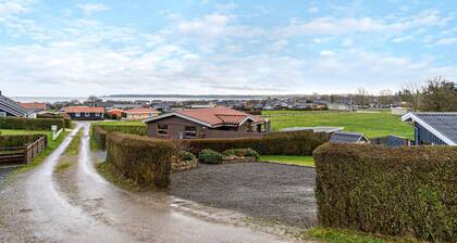 2 bedroom beautiful home in Juelsminde