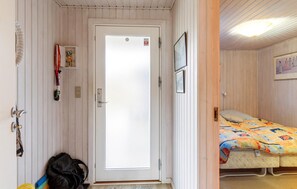 2 Schlafzimmer, Reisekinderbett, kostenloses WLAN