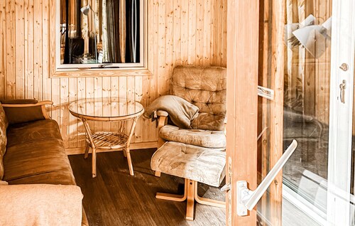 Gorgeous home in Ulfborg with WiFi
