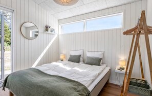 4 bedrooms, travel cot, free WiFi - Beautiful home in Jerup with sauna (Jerup)