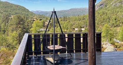 3 bedroom gorgeous home in Tjørhom