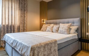 3 室のベッドルーム、アイロン / アイロン台、WiFi (無料)