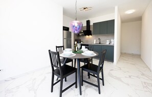 Fridge, stovetop, dishwasher, coffee/tea maker - 2 bedroom awesome apartment in Seget Donji (Seget Donji)