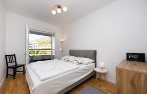 2 bedrooms, iron/ironing board, free WiFi - 2 bedroom awesome apartment in Seget Donji (Seget Donji)