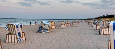 Una spiaggia nelle vicinanze