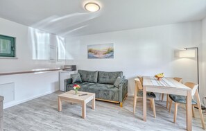 Smart TV, ping pong - 3 bedroom awesome apartment in Altenkirchen (Altenkirchen)