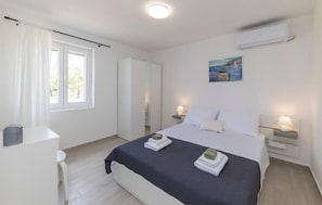 3 chambres, lit de bébé portatif, accès au Wi-Fi (inclus)