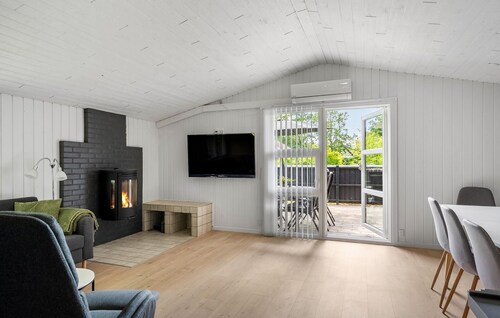 Amazing home in Skjern with WiFi