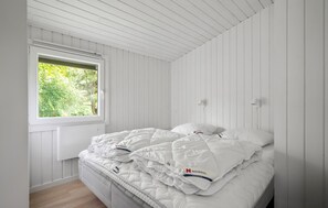 4 bedrooms, free WiFi