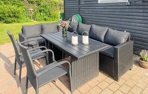Outdoor dining - 3 bedroom cozy home in Hejls (Hejls)