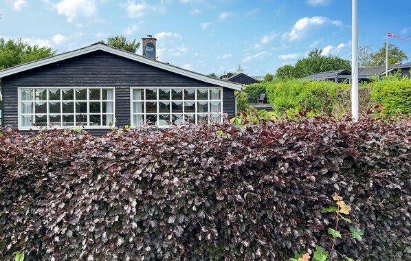 Exterior - 3 bedroom cozy home in Hejls (Hejls)