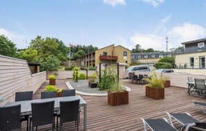 Outdoor dining - 3 bedroom beautiful apartment in Allinge (Allinge)