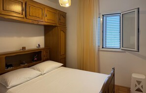 2 habitaciones, tabla de planchar con plancha y wifi gratis