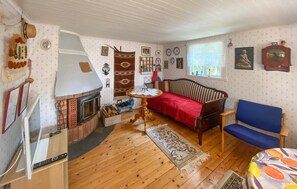 TV - 2 bedroom stunning home in Kalmar (Kalmar)