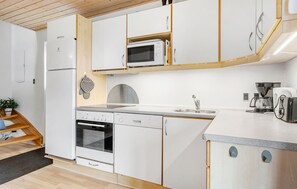 Kühlschrank, Herdplatte, Geschirrspüler