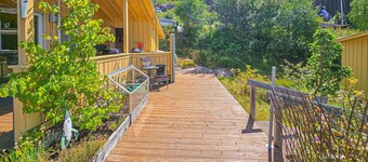 Lovely home in Klokkarstua