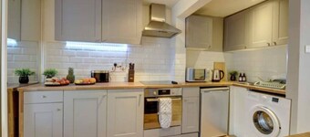 Charming Banbury Flat near Café Veneto & V Lounge