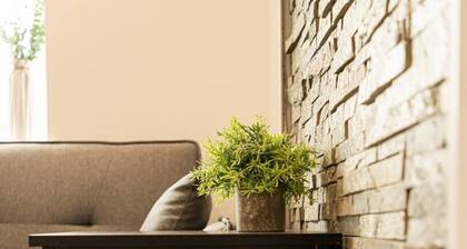 Cosy 2BR Countryside Flat | Pet-Friendly + Parking