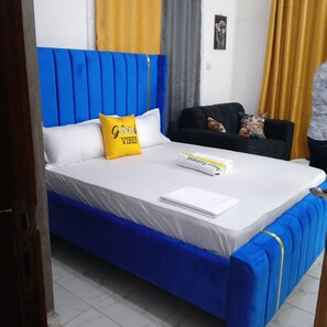 1 bedroom, iron/ironing board, Internet
