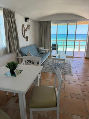 Classic Room | In-room safe, individually decorated, free WiFi, bed sheets - Caleta Tankah (Tulum)