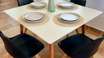 Suite Confort, vistas a la playa | Caja fuerte y wifi gratis