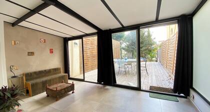 Maison avec grand jardin centre-ville, quartier culturel, Ă  15mn de la plage.