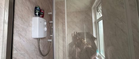 Shower, towels