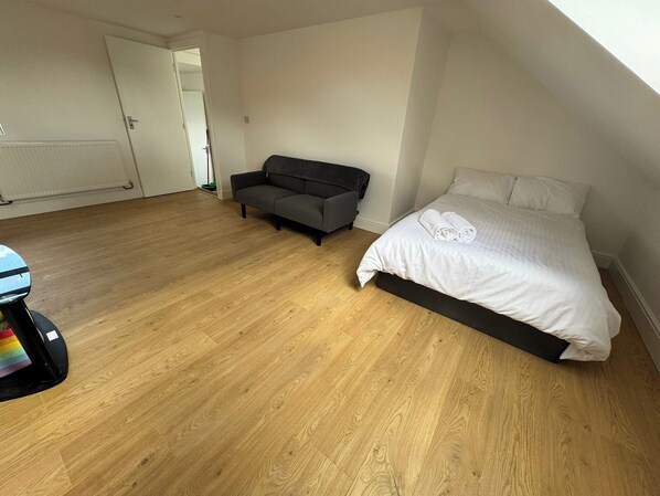 1 habitación, wifi gratis y ropa de cama