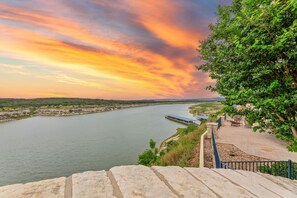 Property grounds - Hill Country Retreat in Gated Community With Superb Complex Amenities (Leander)
