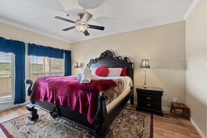 Condo, Multiple Beds, Hot Tub - Paradise Island (Leander)