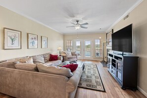 Condo, Multiple Beds, Hot Tub | Living area - Paradise Island (Leander)