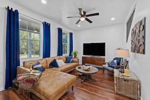 House, 1 King Bed with Sofa bed, Pool Access, City View (10) | Living area | 42-inch flat-screen TV with digital channels