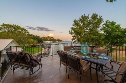 Hillview Estate