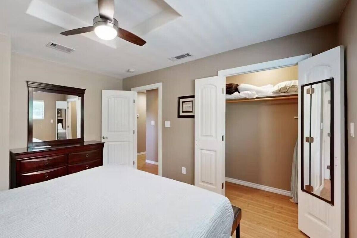 House, Multiple Beds, Balcony