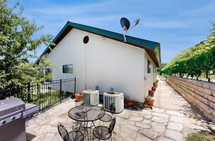 Tempat makan outdoor