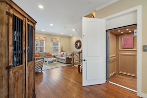 House, Multiple Beds, Balcony, River View | Interior